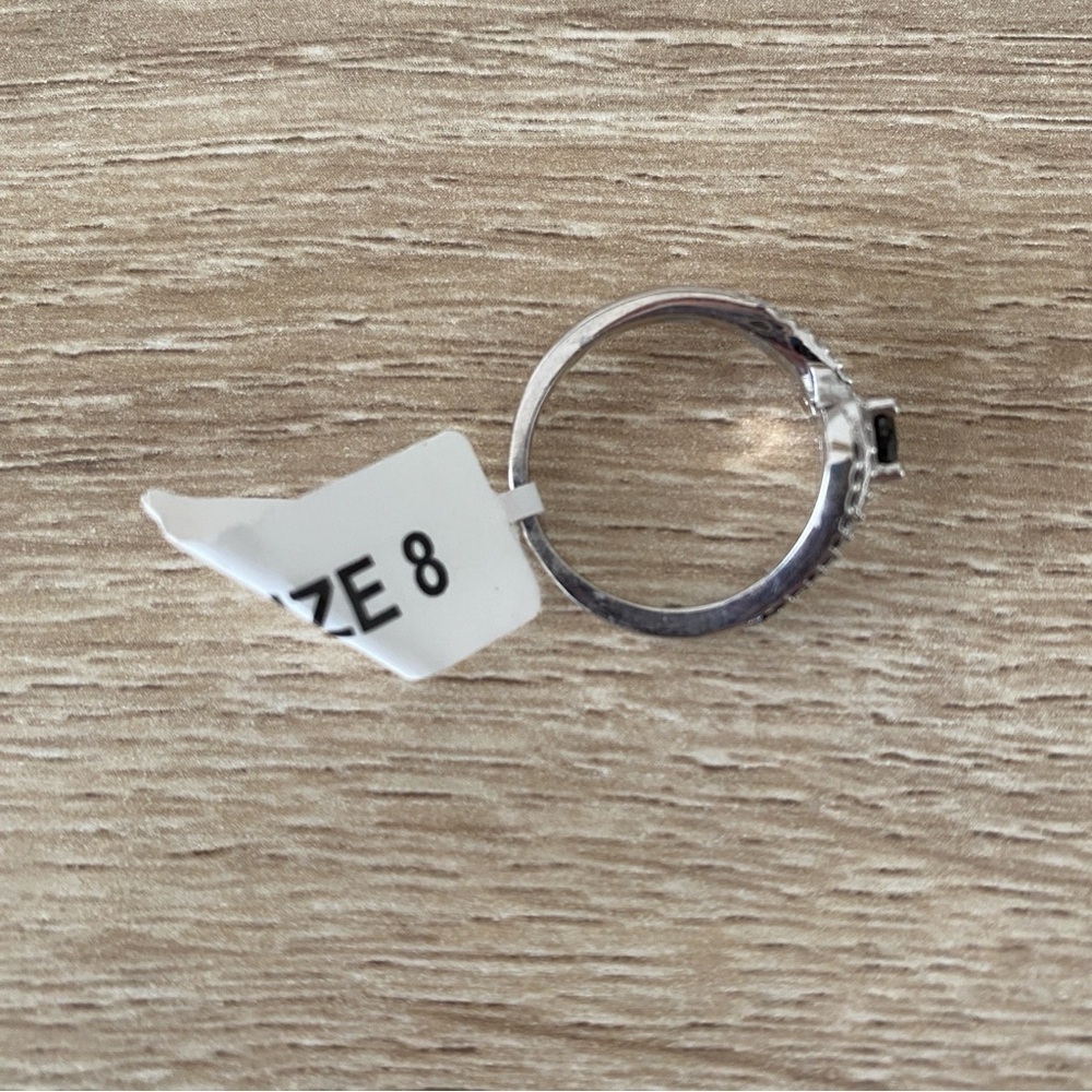 Charmed Aroma Black and White Size 8 Sterling Silver 925 Ring - Picture 4 of 7